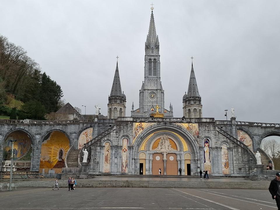 Lourdes