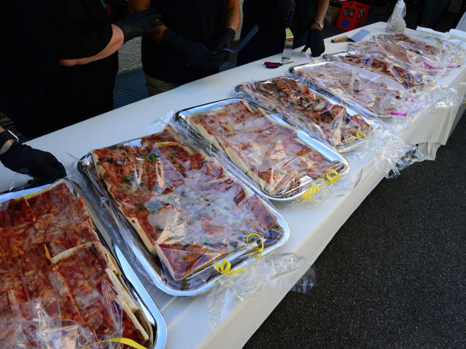 Pizza offerta dalla MCLI e preparata da Adriana Veraldi e staff